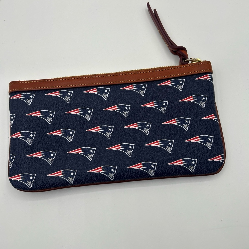 Dooney & Bourke Navy and Brown Wristlet - Picture 4 of 12